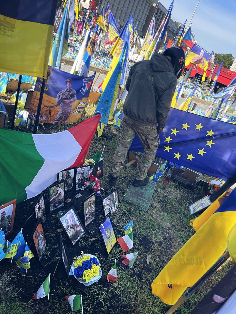 Memoriale dei volontari italiani caduti in Ucraina — Kyiv